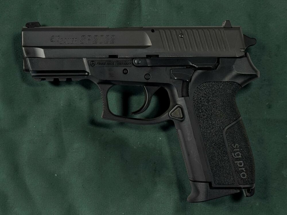 SIG Sauer P2022