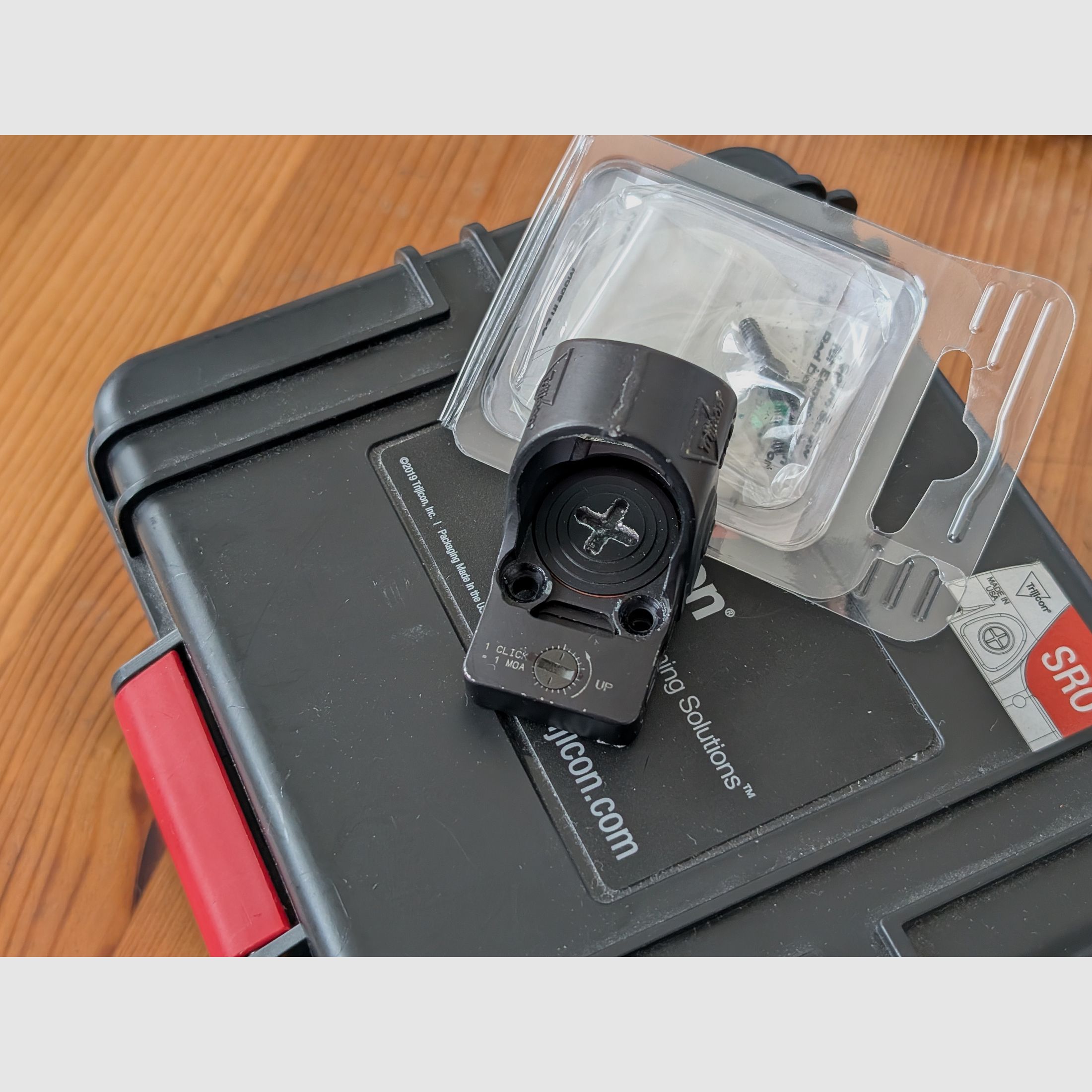 Original Trijicon SRO 2.5 MOA Mini Red Dot