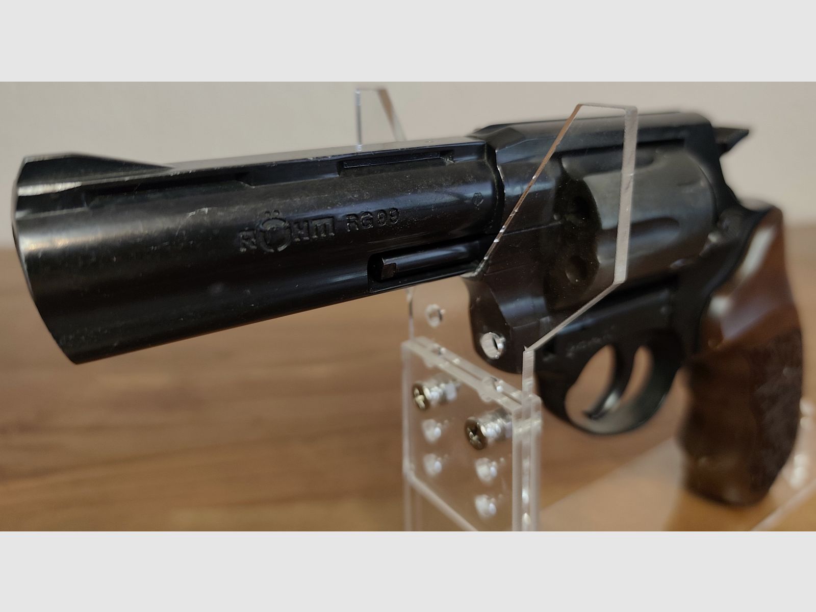 Röhm RG 99 nera vecchia PTB 452 del 1994 + munizioni ed effetti pirotecnici