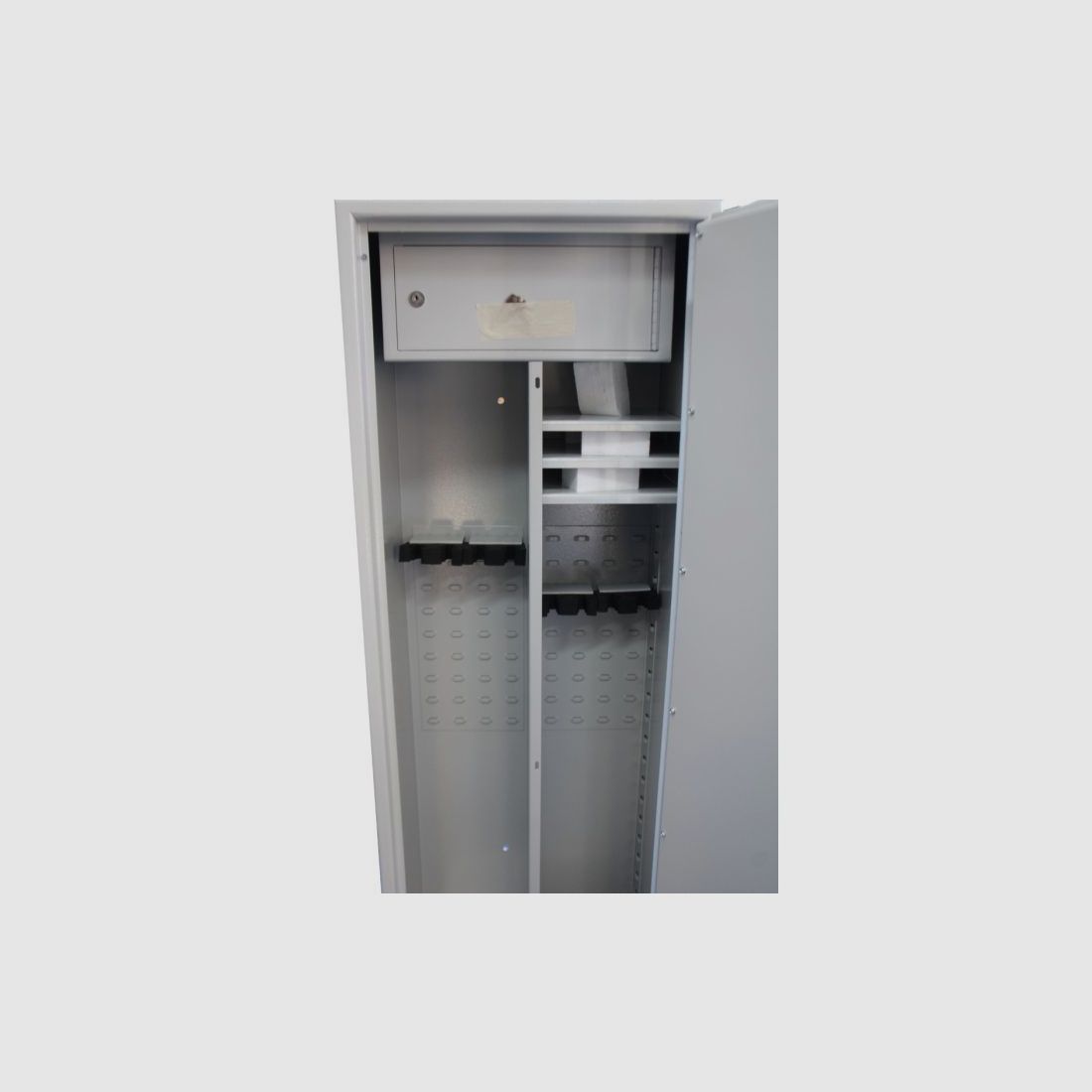 DRS Waffenschrank Vario, Bild 7 von 8