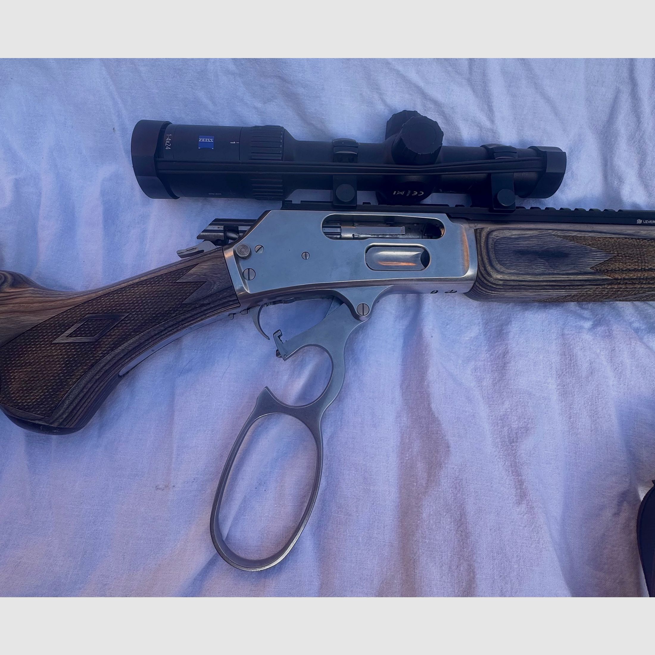 Marlin SBL 1895 Unterhebelrepetierer – Kaliber .45-70 GOV – mit Zeiss Conquest V4 und Munition 