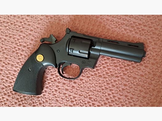 Revolver 380 Knall