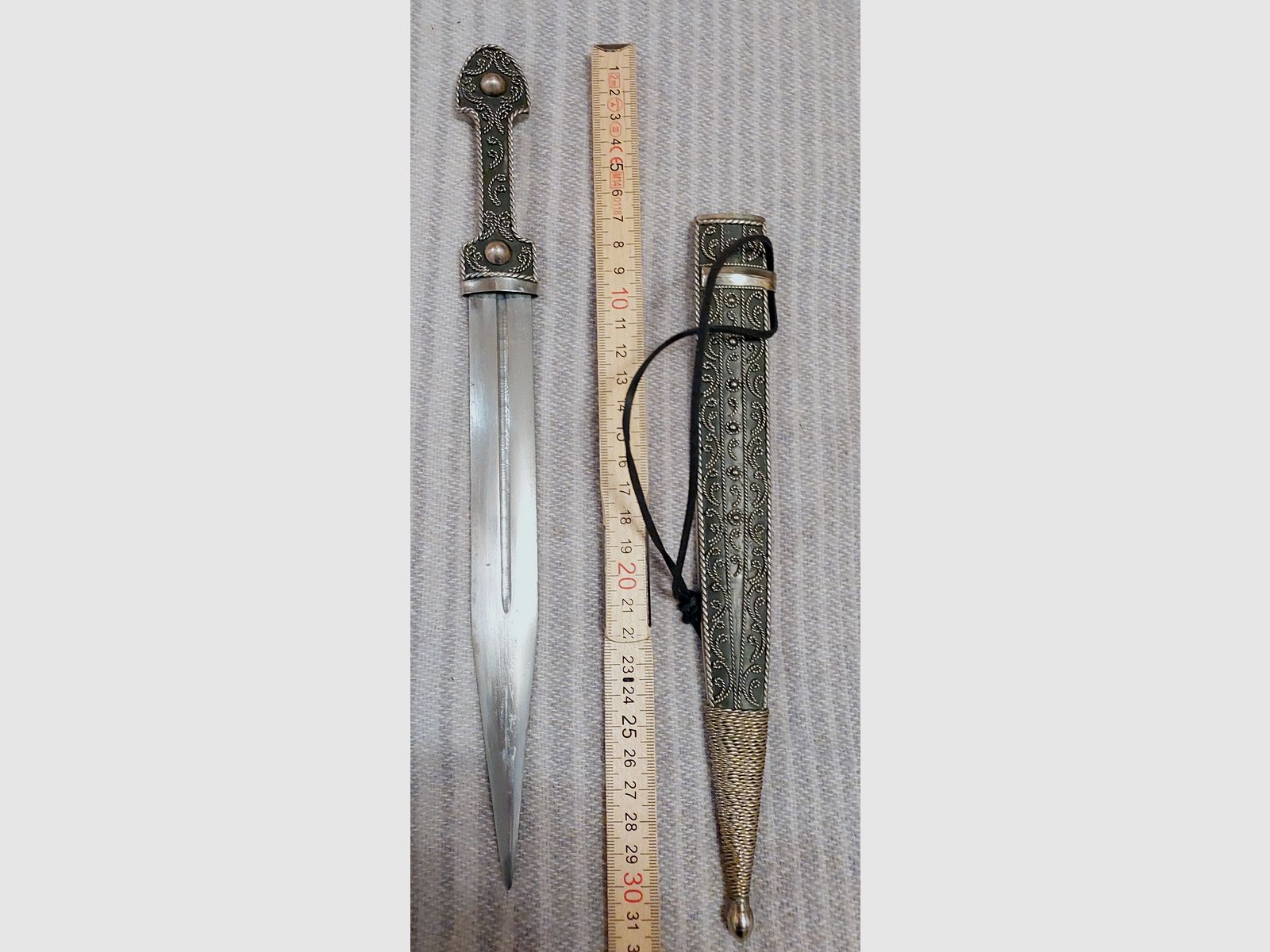 Small children's scarf (Kanjal, Kindjal, Kinschal) Qama Kama Filigree