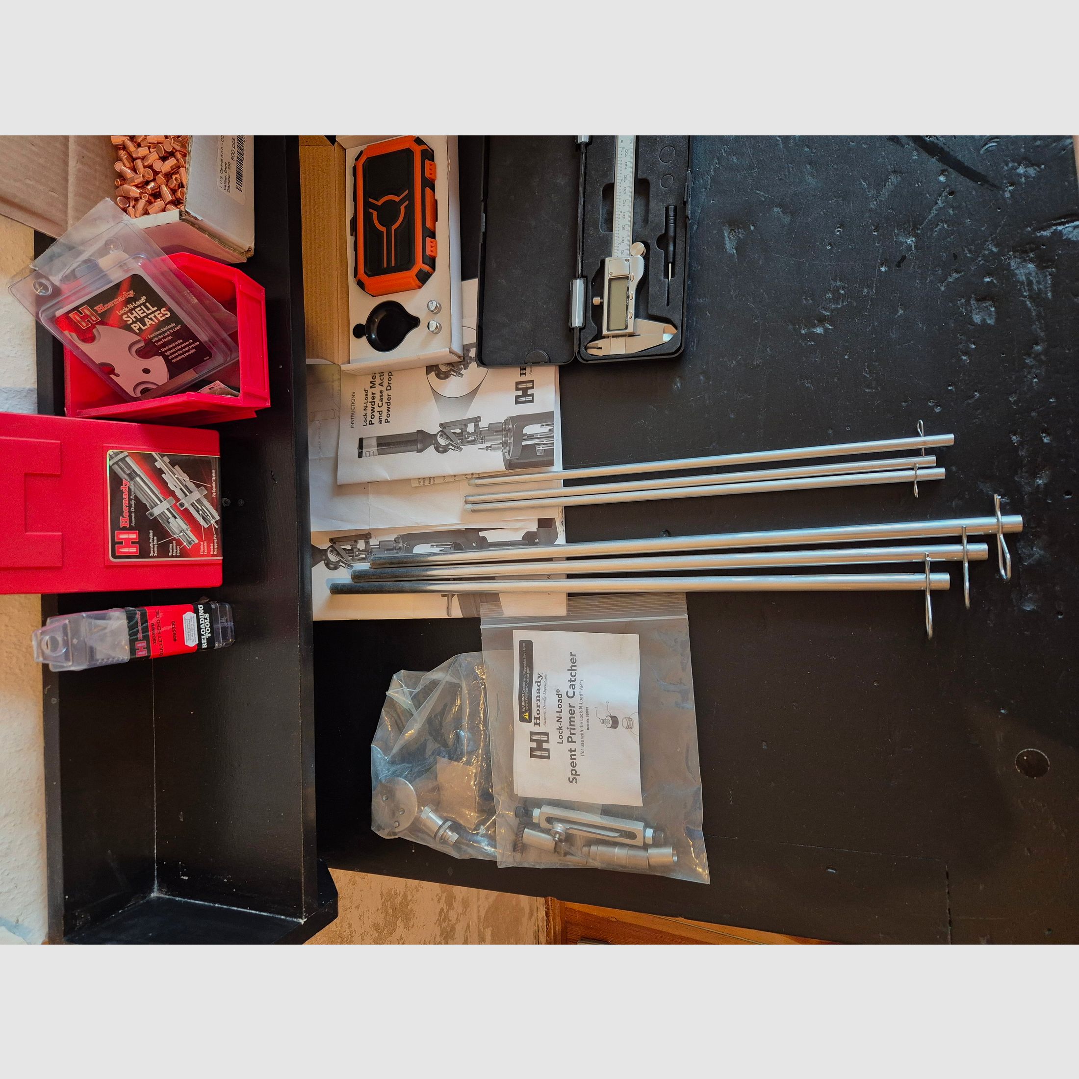 Hornady 5-Station Wiederladepresse Komplettset + massiver Tisch & Zubehör