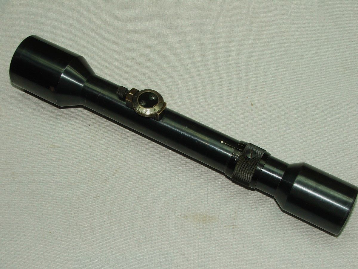 Telescopio ZF39 Ajack 4x90 1941/B de la Segunda Guerra Mundial