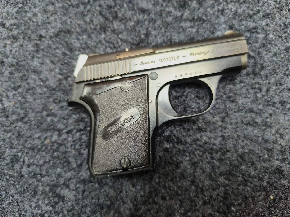 Unique Mikros Model K Pistole Kal. 6,35Br, Bild 3 von 3