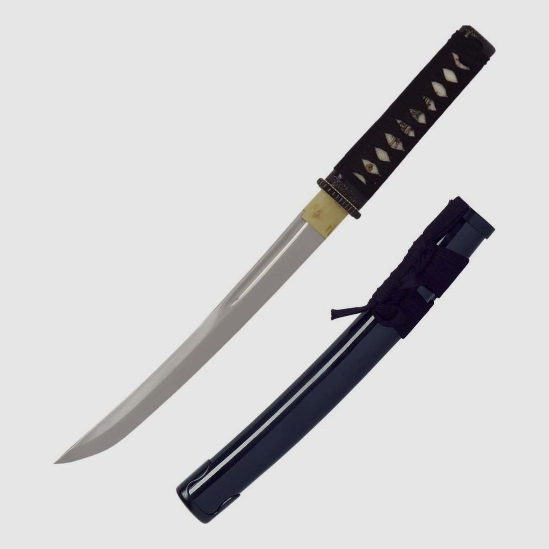 Aikuchi Tanto z wysokopołyskliwą pochwą