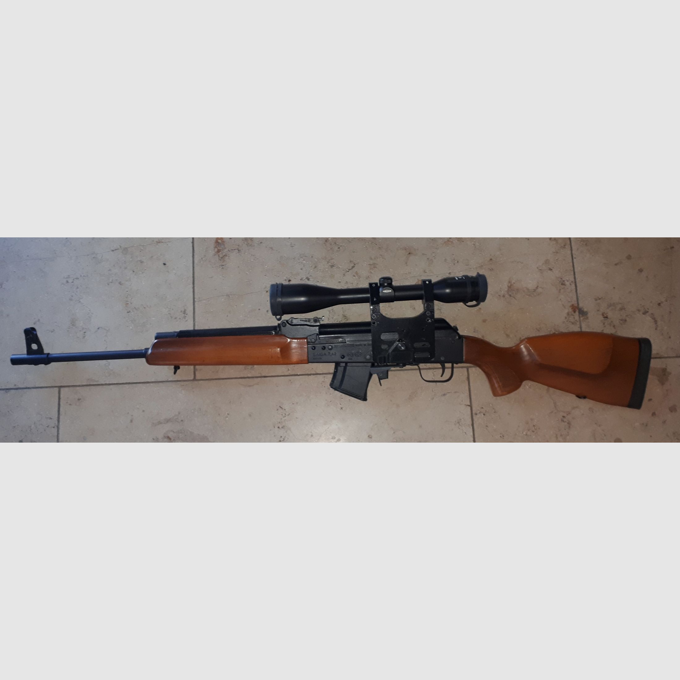 Saiga Halbautomat im Kaliber 7,62x39, zivile Ausführung der AK 47.