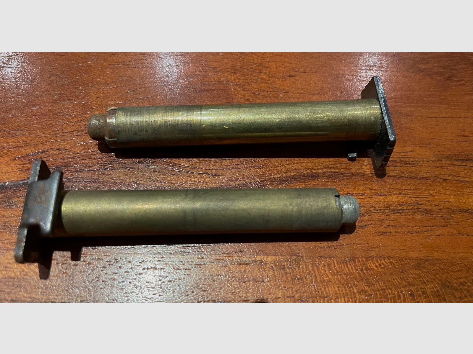 Magazyn + okładziny chwytów + części zamienne Perfecta pistoletu alarmowego