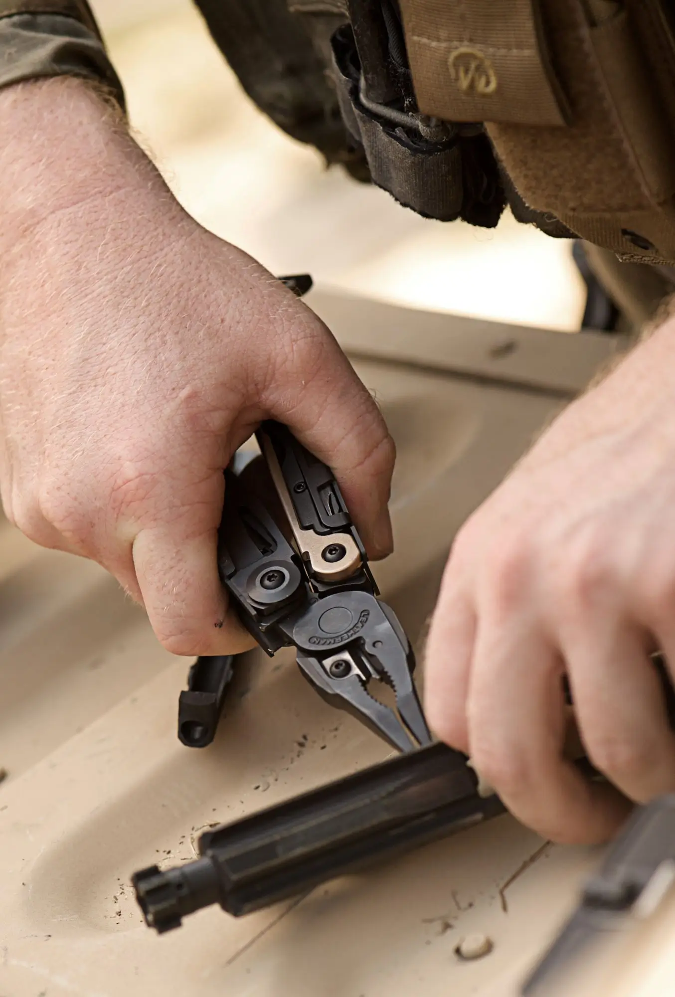 Leatherman Multitool MUT, Bild 5 von 6