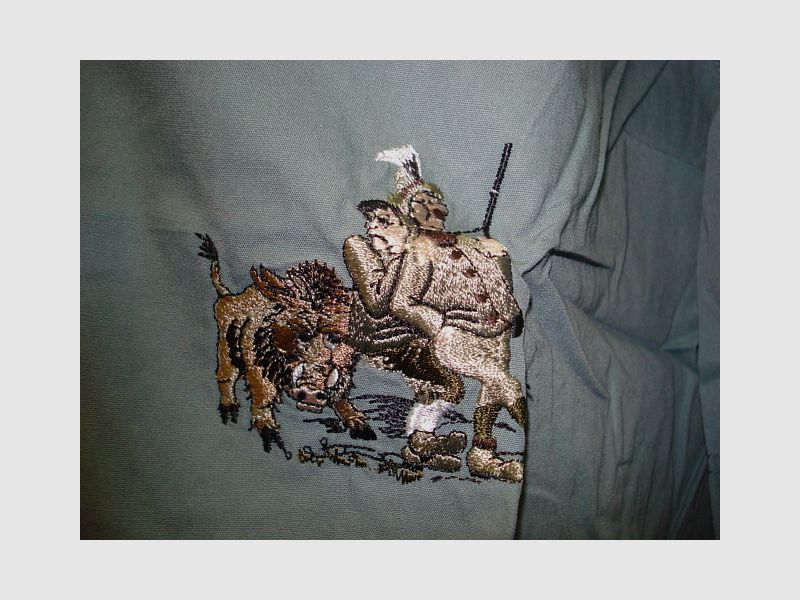 Camisa con bordado, talla 41 - 1 bolsillo en el pecho