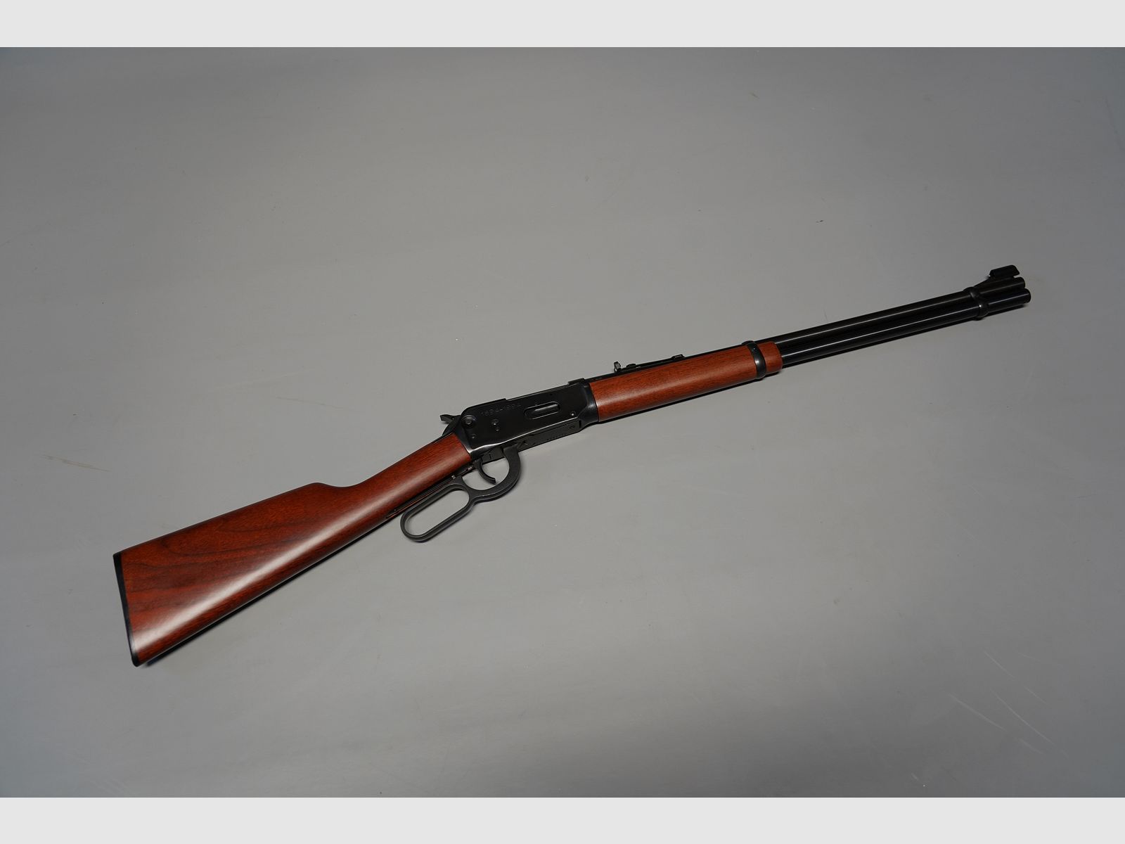 Winchester Model 94 Standard noyer, carabine à levier de sous-garde Cal. 30-30 Win. neuve, jamais tirée
