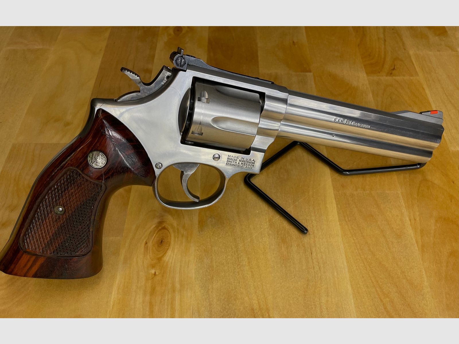 Revolver Smith&Wesson 686 6 inch kaliber .357 Magnum