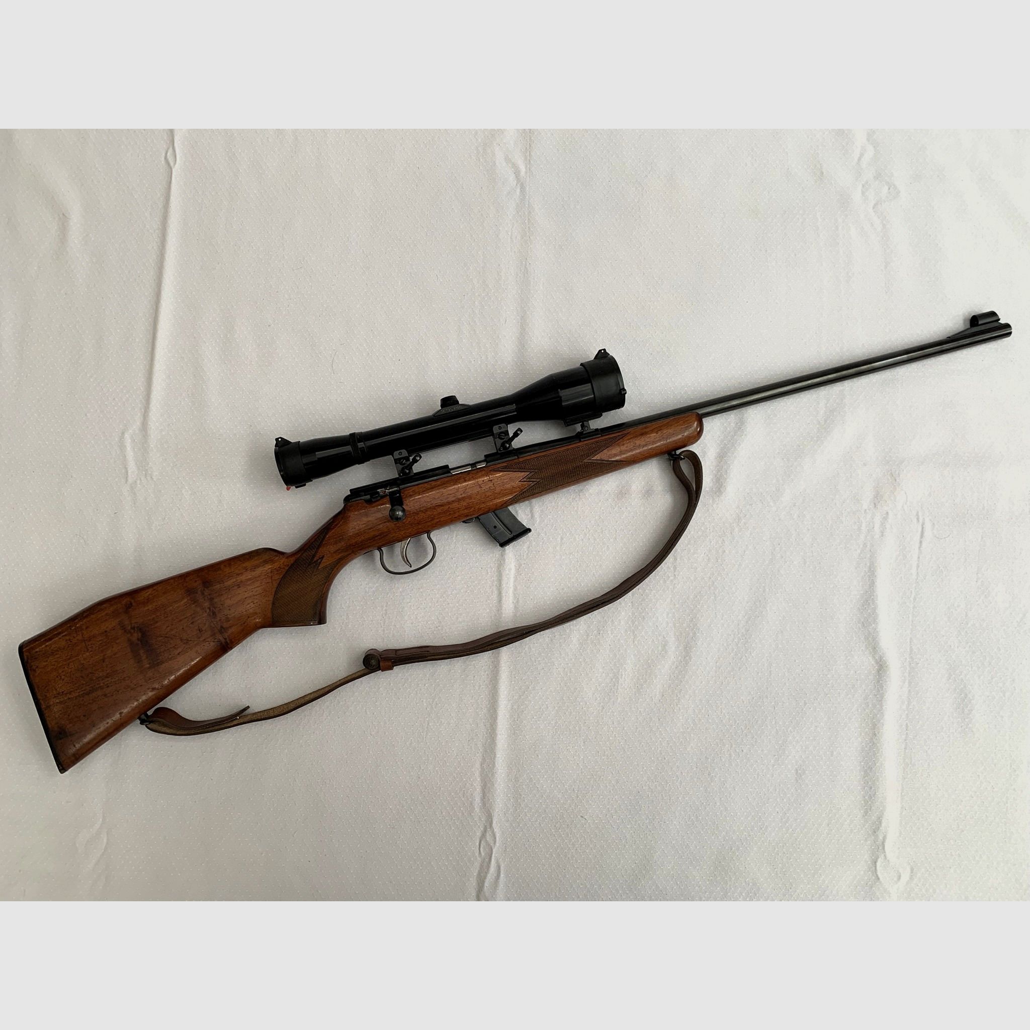 Kleinkalibergewehr Anschütz 1416 mit Zielfernrohr – Kaliber .22lr
