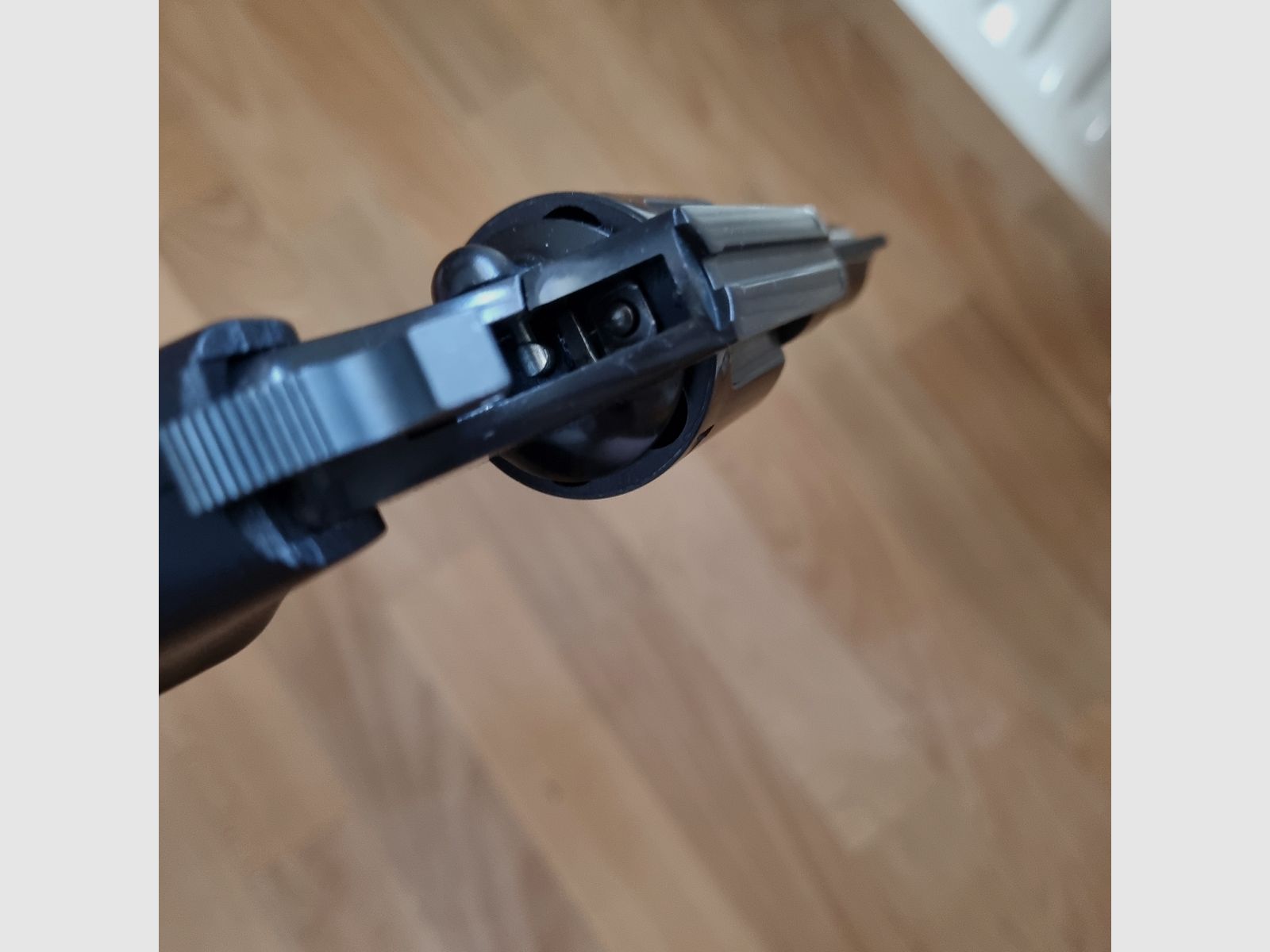 Colt Detective Special, oksydowany, PTB 603, 2 cale, drewniana rękojeść, plus 50 nabojów