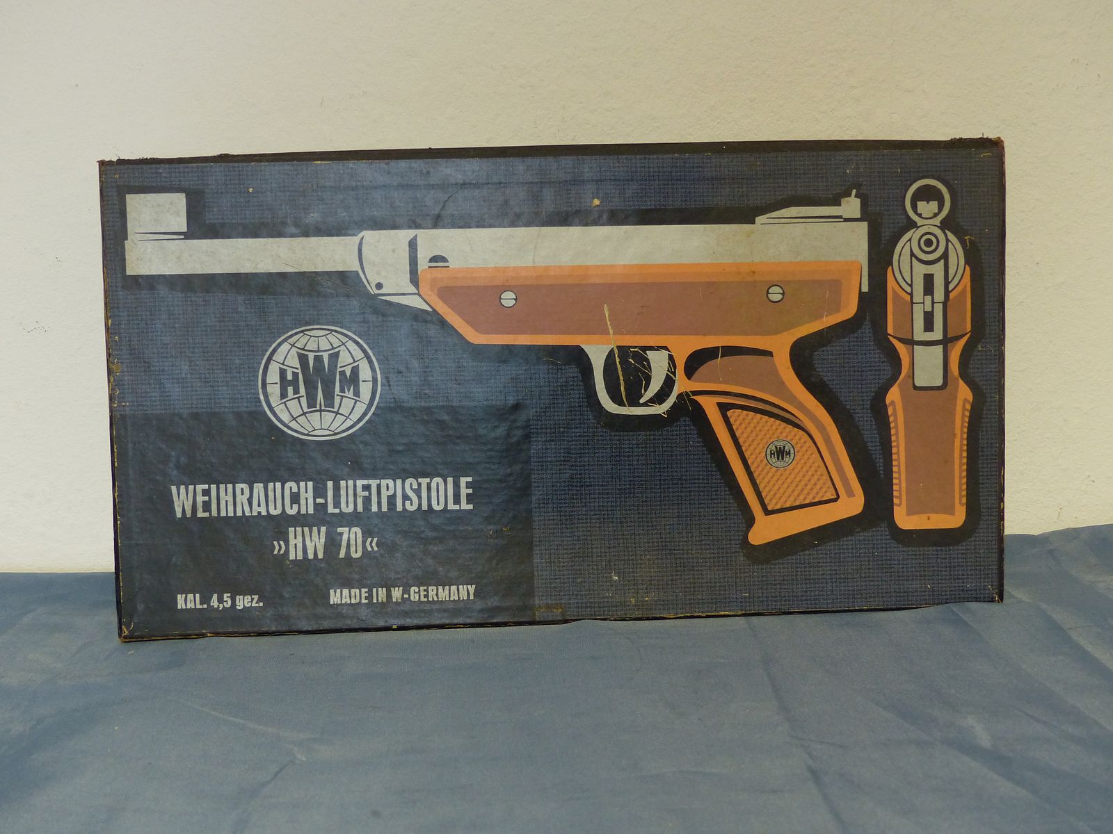 Weihrauch HW 70 air pistol 4.5 mm Diabolo without F with original packaging serial number 284