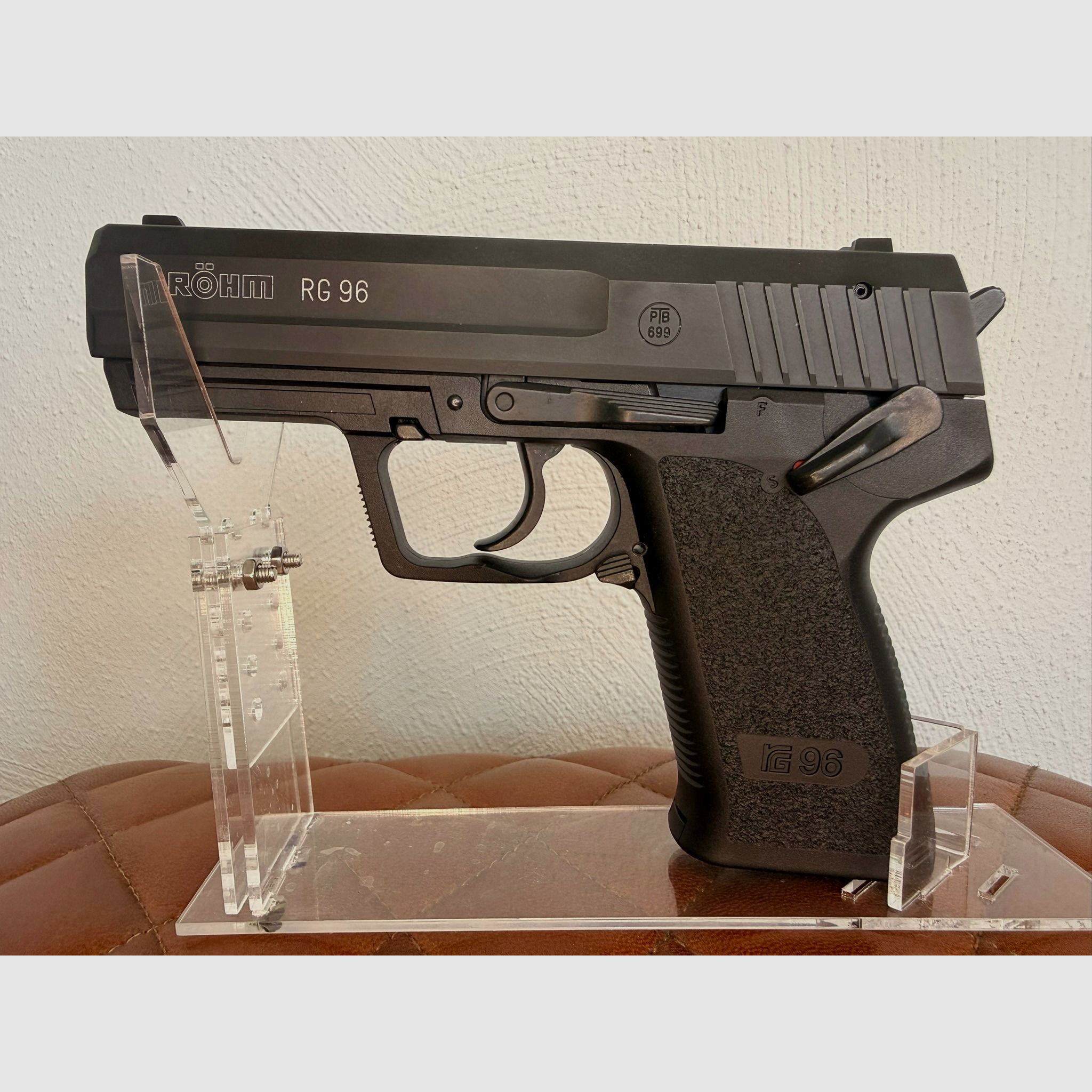 Röhm RG 96 blank firing pistol blued