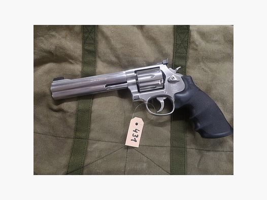 Smith & Wesson 686