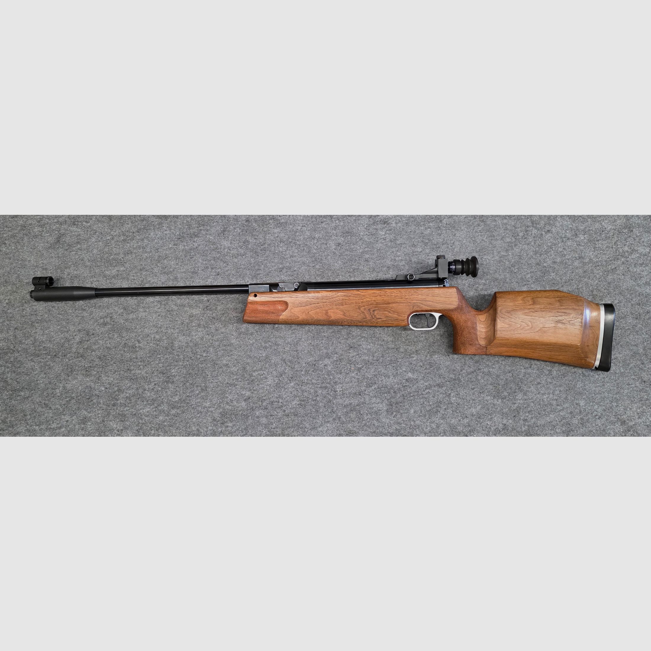 Match Luftgewehr Seitenspanner Walther LGR  sehr selten im tollen Zustand, kaum benutzt.