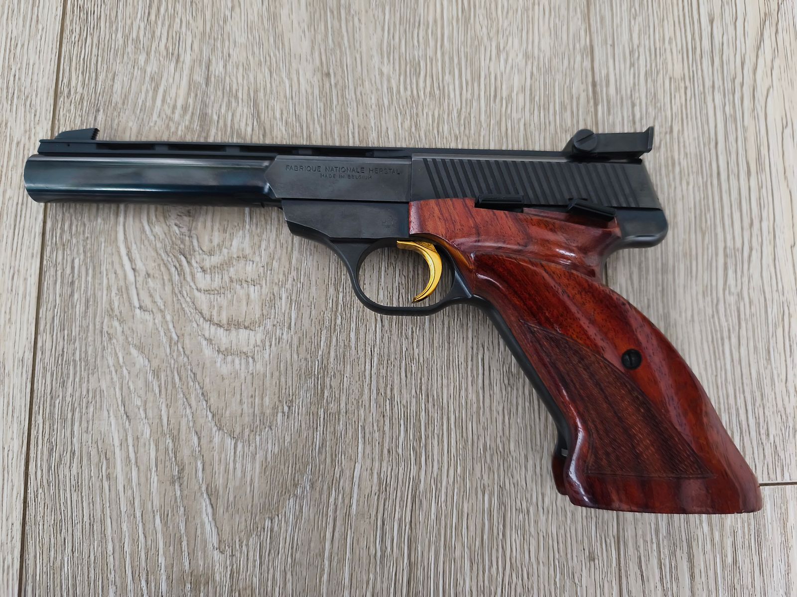 KK Pistole Match 150 Browning