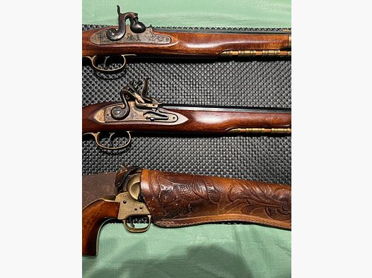 Black Powder Revolver 