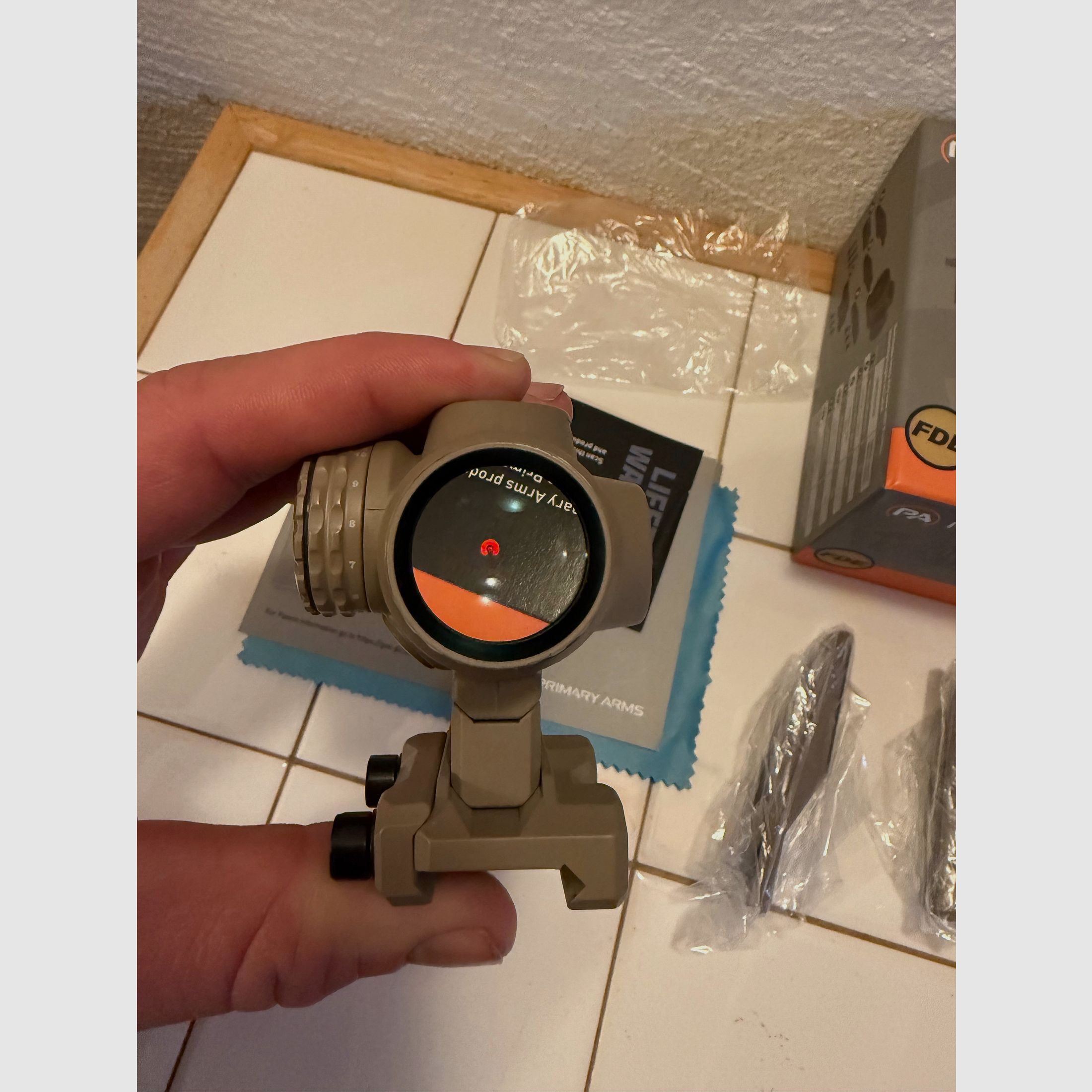 Primary Arms Slx 1x Micro Prism FDE Acss Cyclops red - Excellent condition