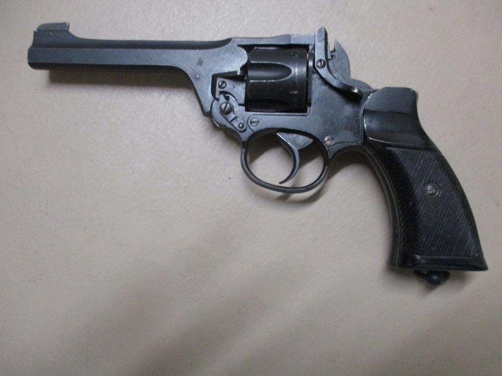 Revolver Enfield FTR 54 .38 S&W canon miroir brillant