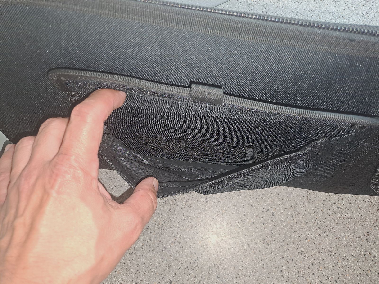 AKAH Neues Langwaffenfuteral unbenutzt 130cm für LW mit ZF