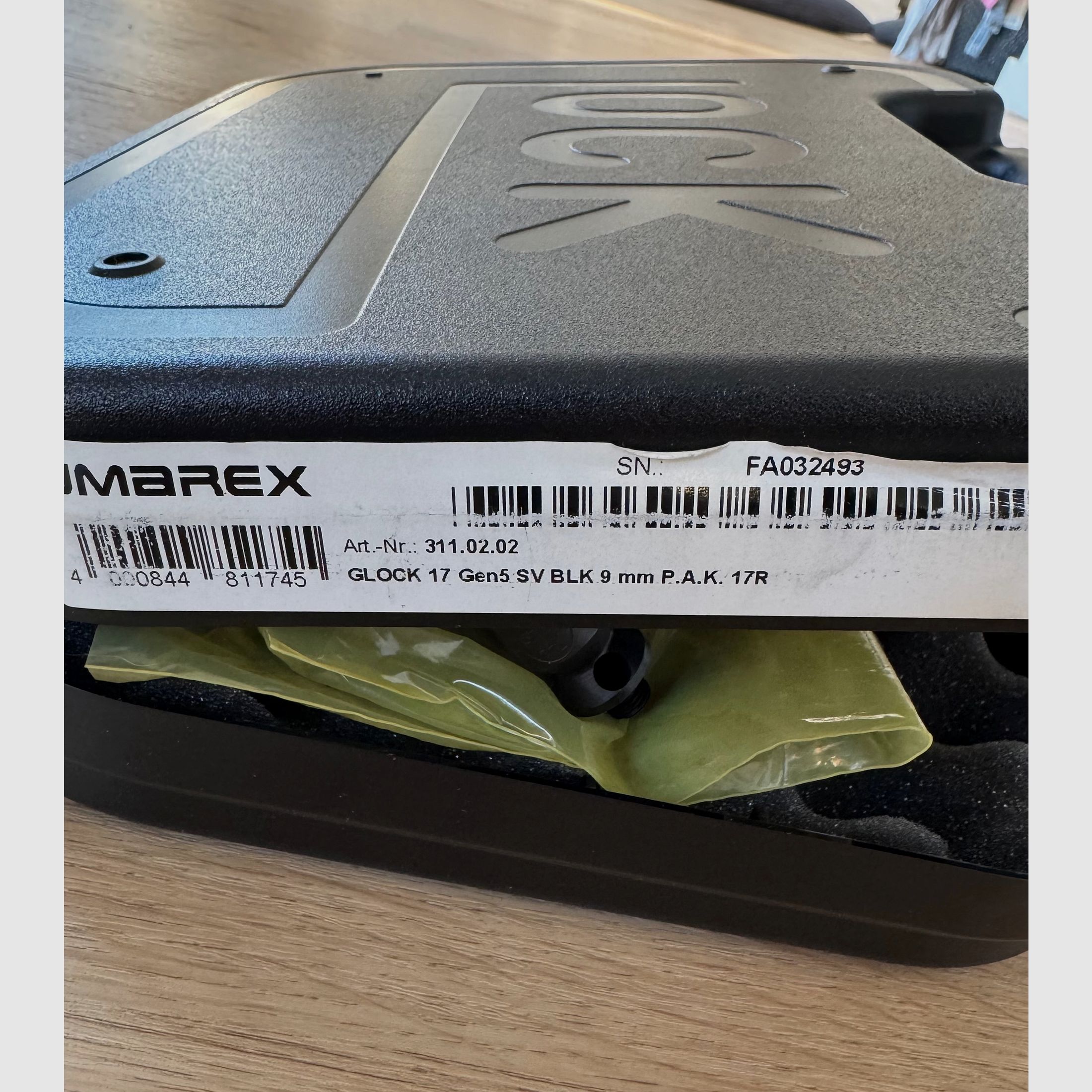 GLOCK 17 Gen. 5 SV - 9mm P.A.K. + accessoires