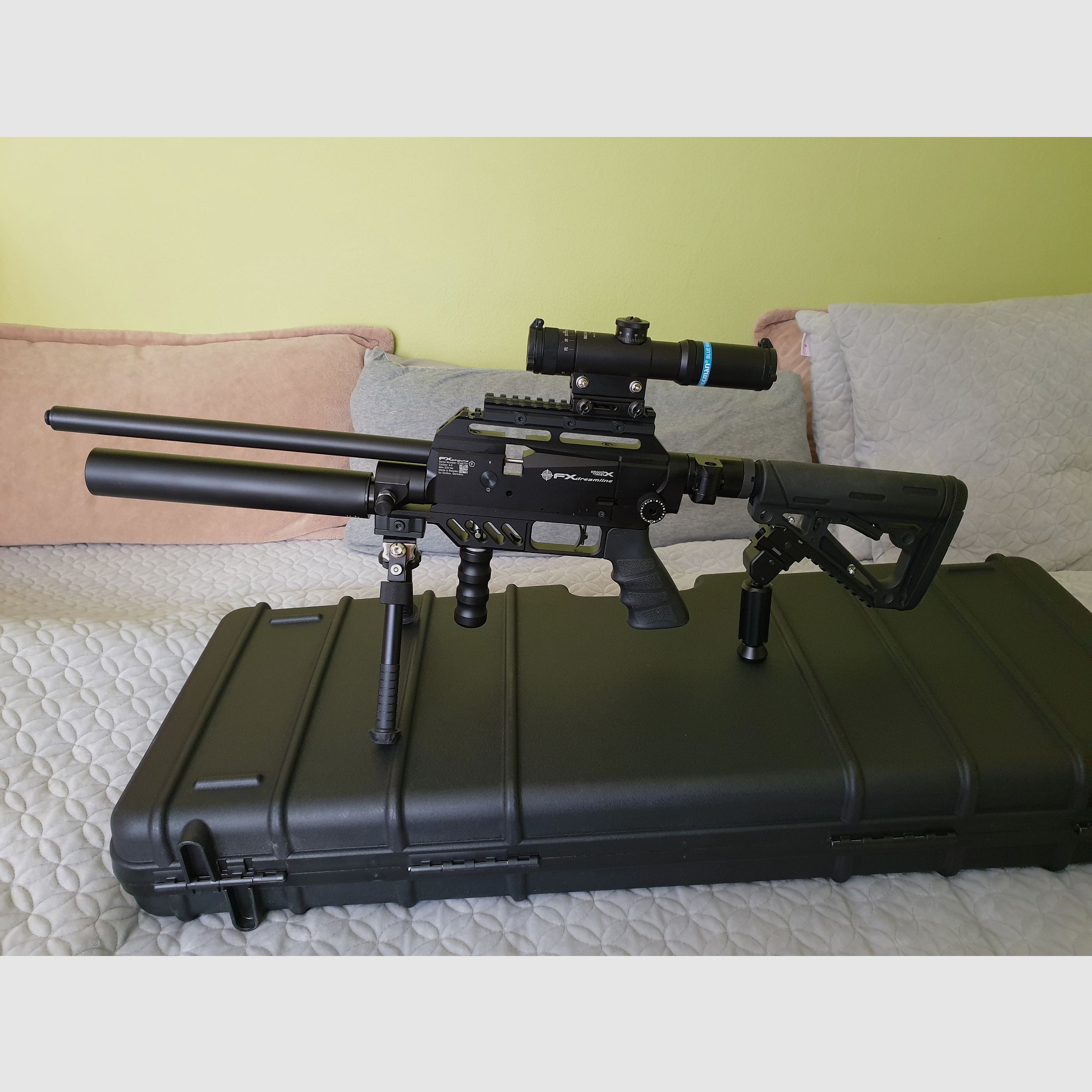 FX Dreamline Tactical Compact