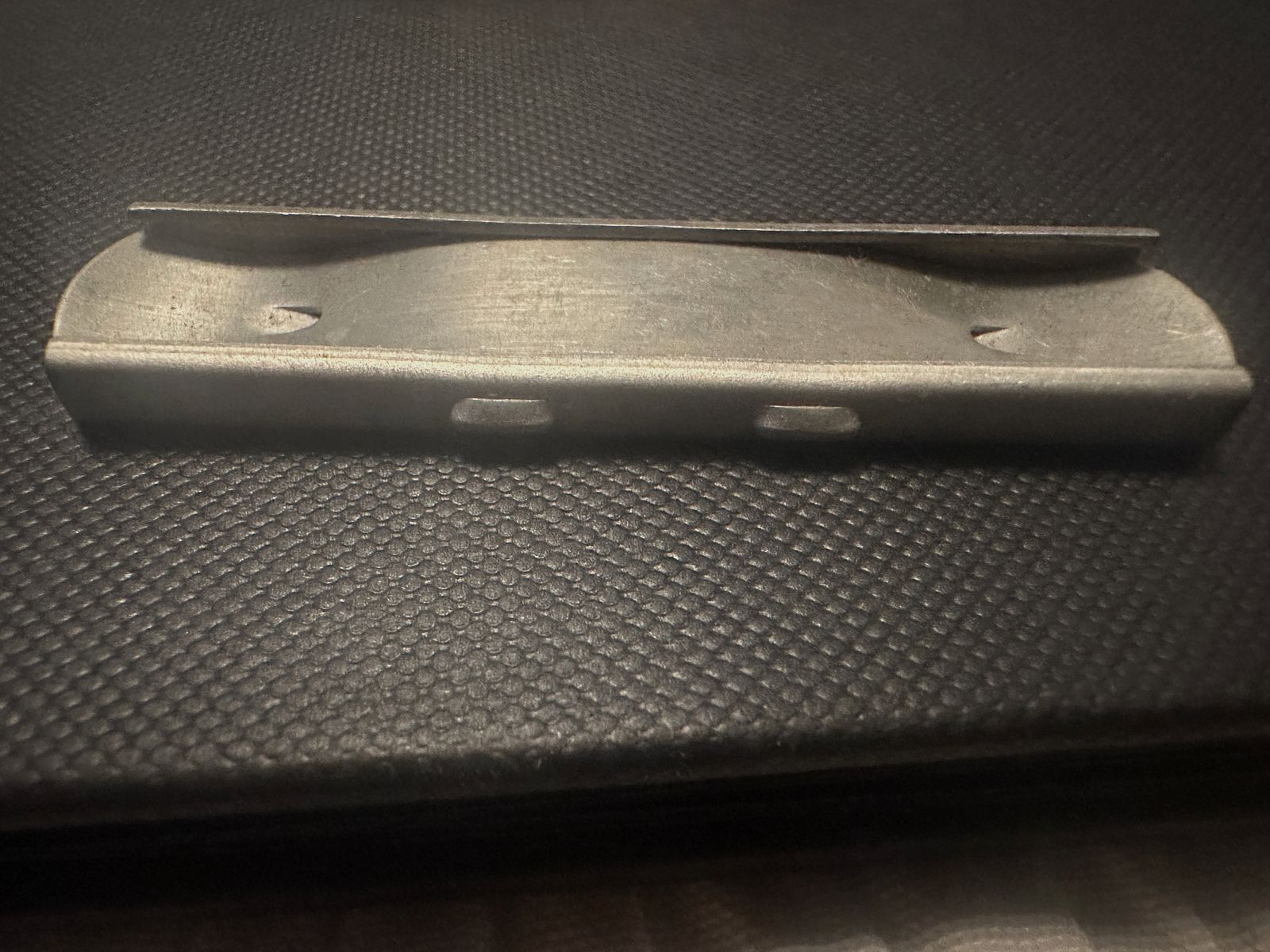  französische Ladestreifen für das Kaliber 7,5 × 54 mm MAS.