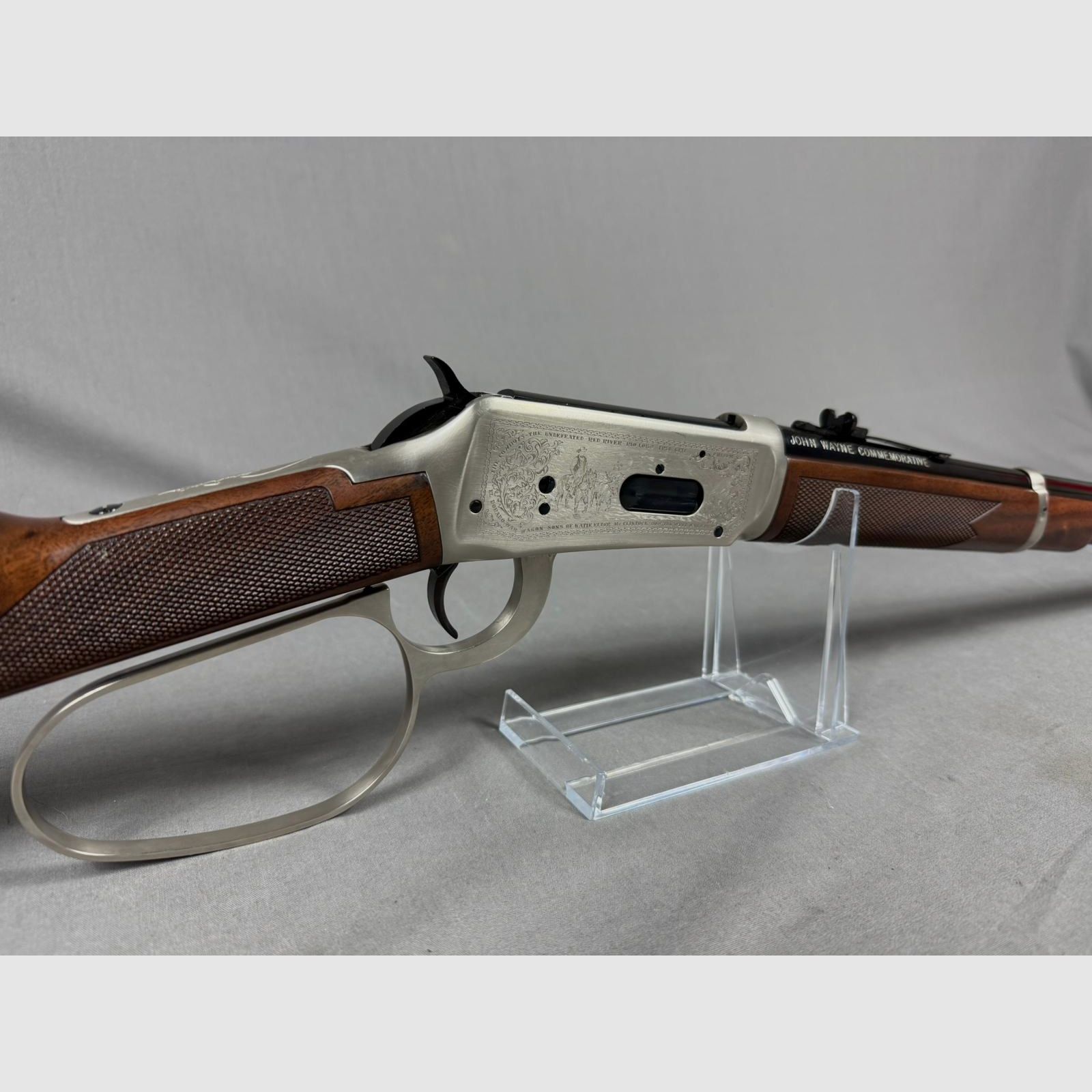 Winchester Mod. 1894  "John Wayne Commemorative"   (.32-40 WCF)