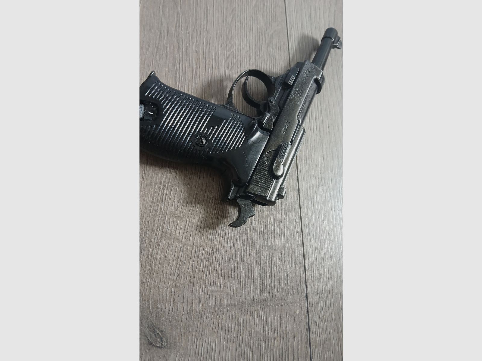 Denix P38 Deko Pistole