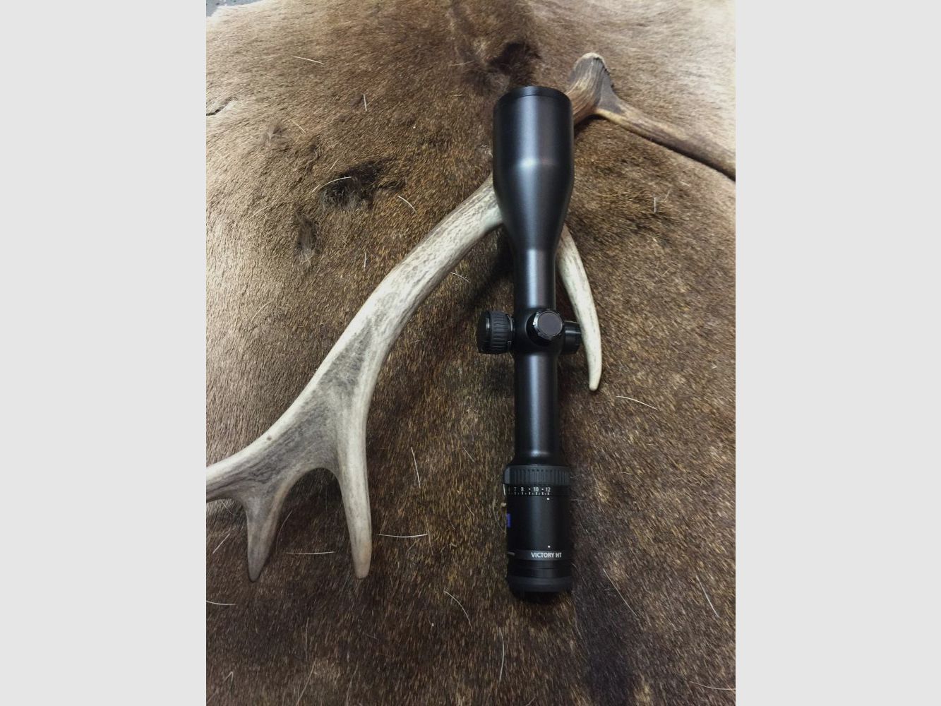 Zeiss Victory HT 3-12x56 M, avec rail