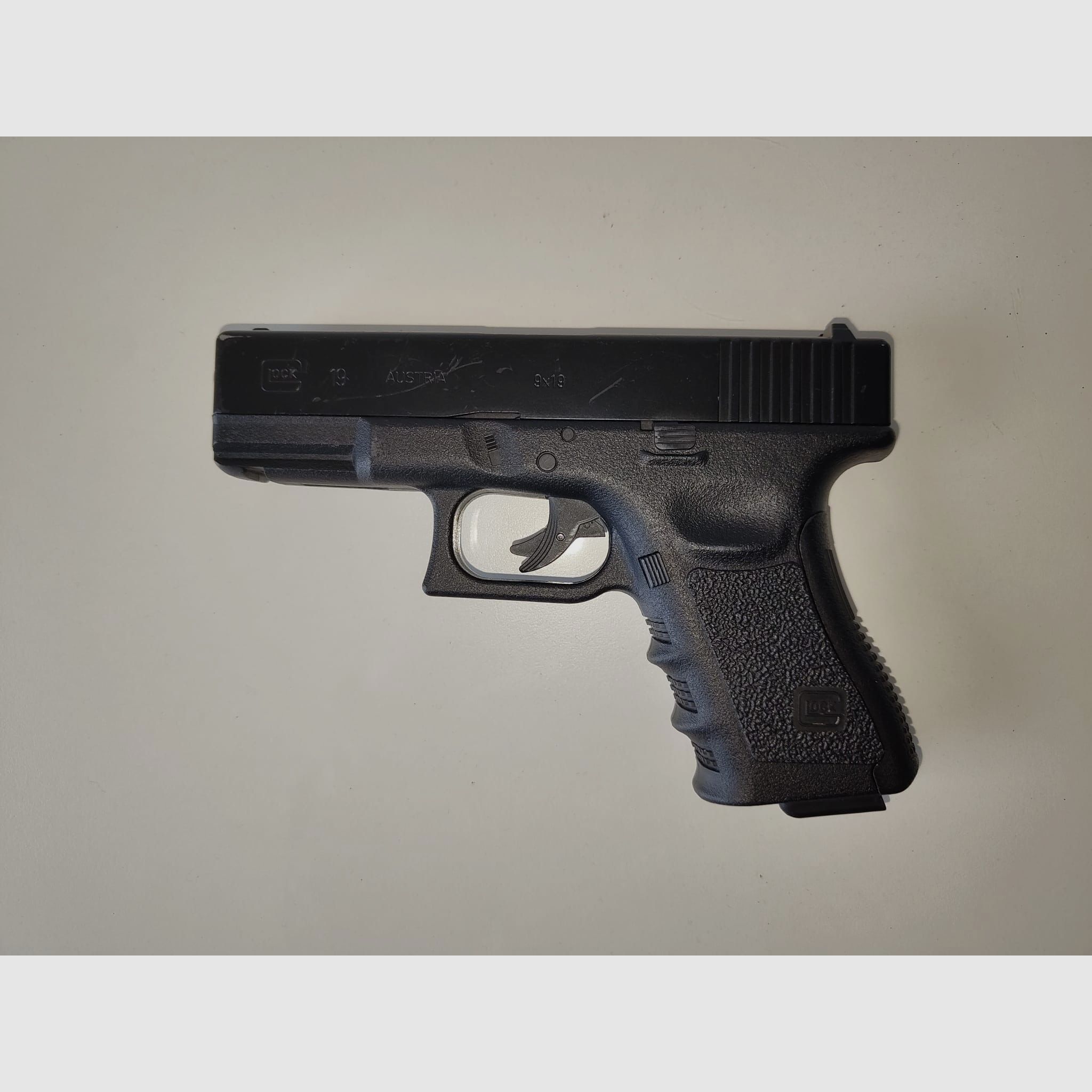 Glock 19 CO2 ohne Magazin 