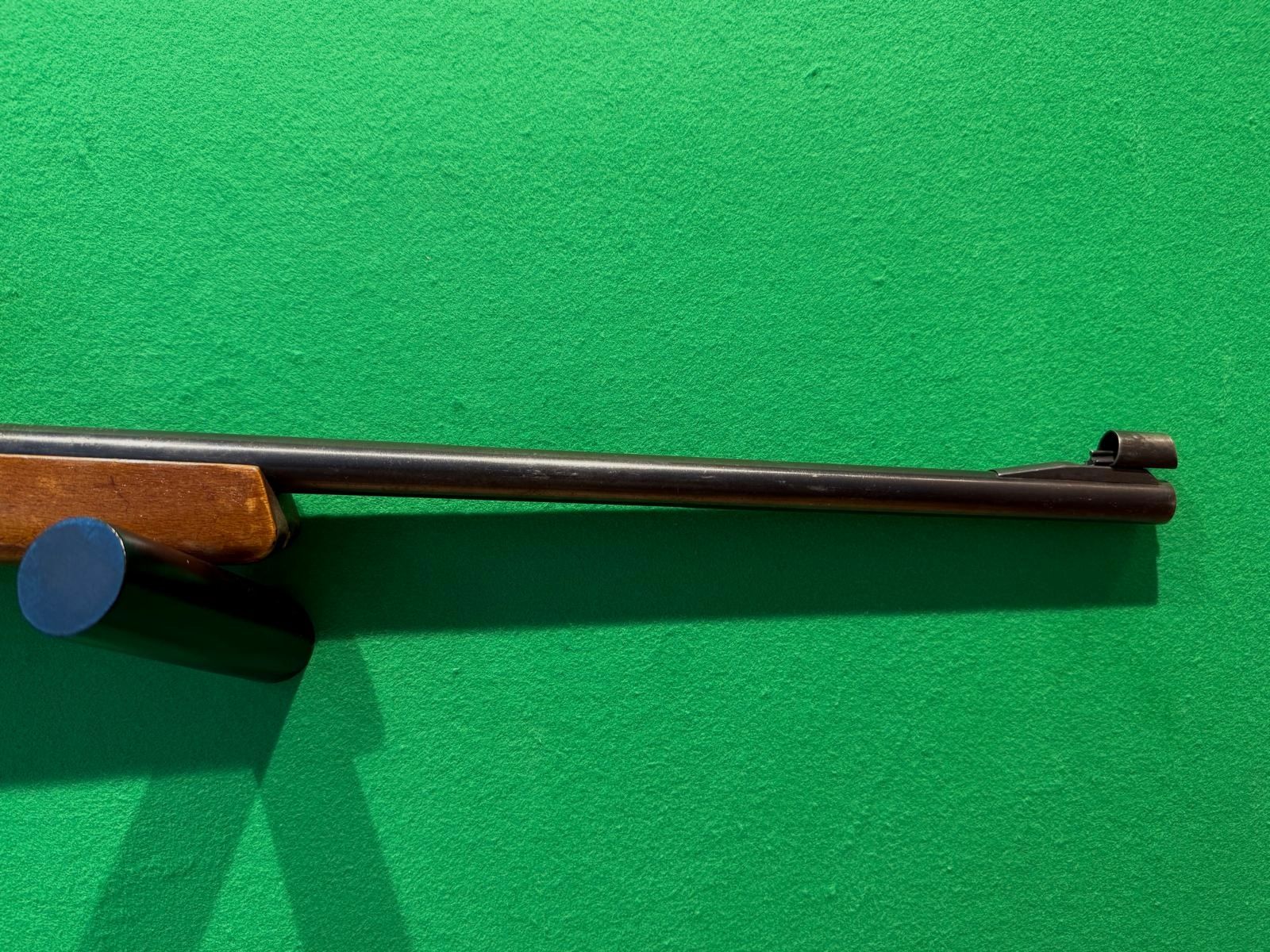Anschütz Mod. 1386 .22lr with scope 6x40