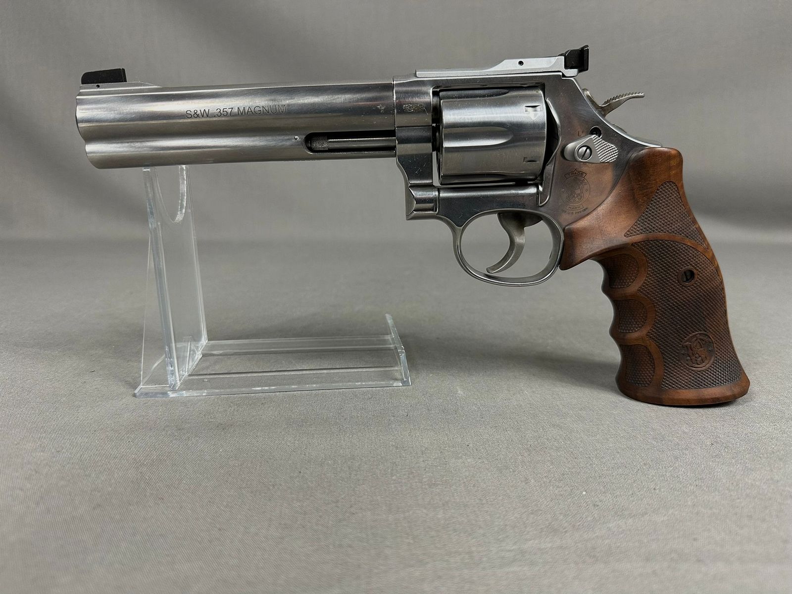 Smith & Wesson 686  Target Champion Deluxe