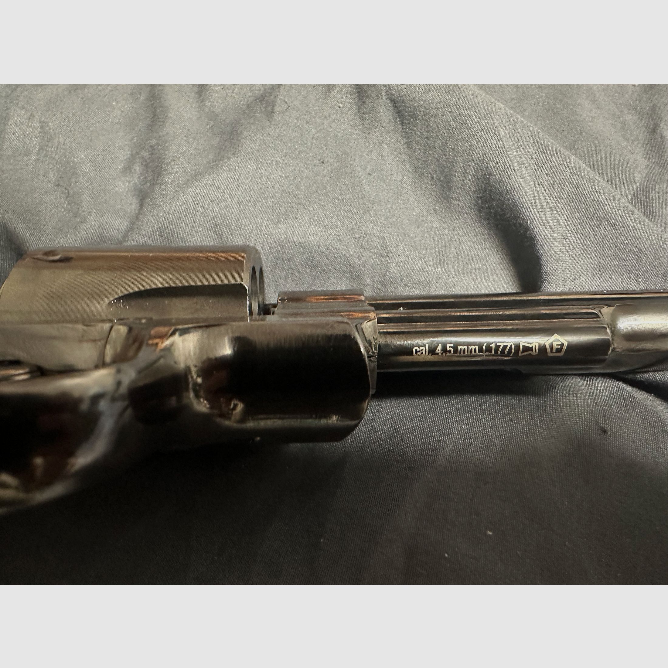 Revolver 4,5 mm Diabolo – freie Waffe ab 18