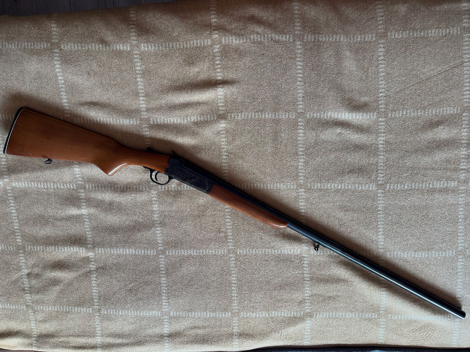 Break-action shotgun 12/70 with ejector