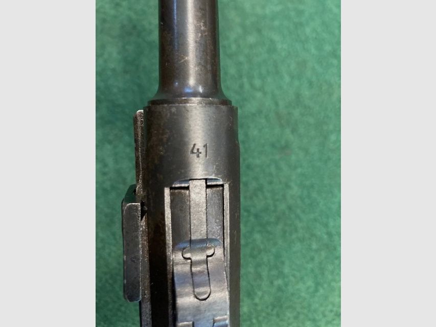 Rarissima P-08 9X19, prod. KRIEGHOFF 1941 Dit is een zeldzaam exemplaar van een Luger P.08-pistool, geproduceerd in 1941 door Krieghoff in beperkte oplage voor de Luftwaffe (ongeveer 4.500 exemplaren), afbeelding 3 van 7