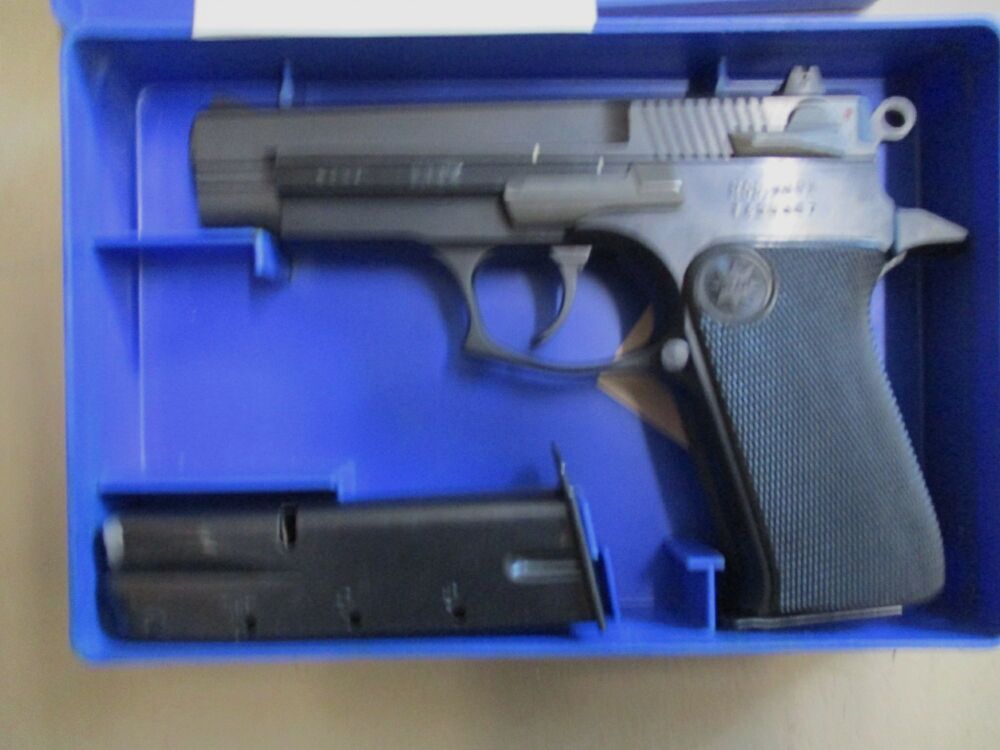 Pistole Star PK28 9mm Luger mit Reservemagazin und Papieren PK28