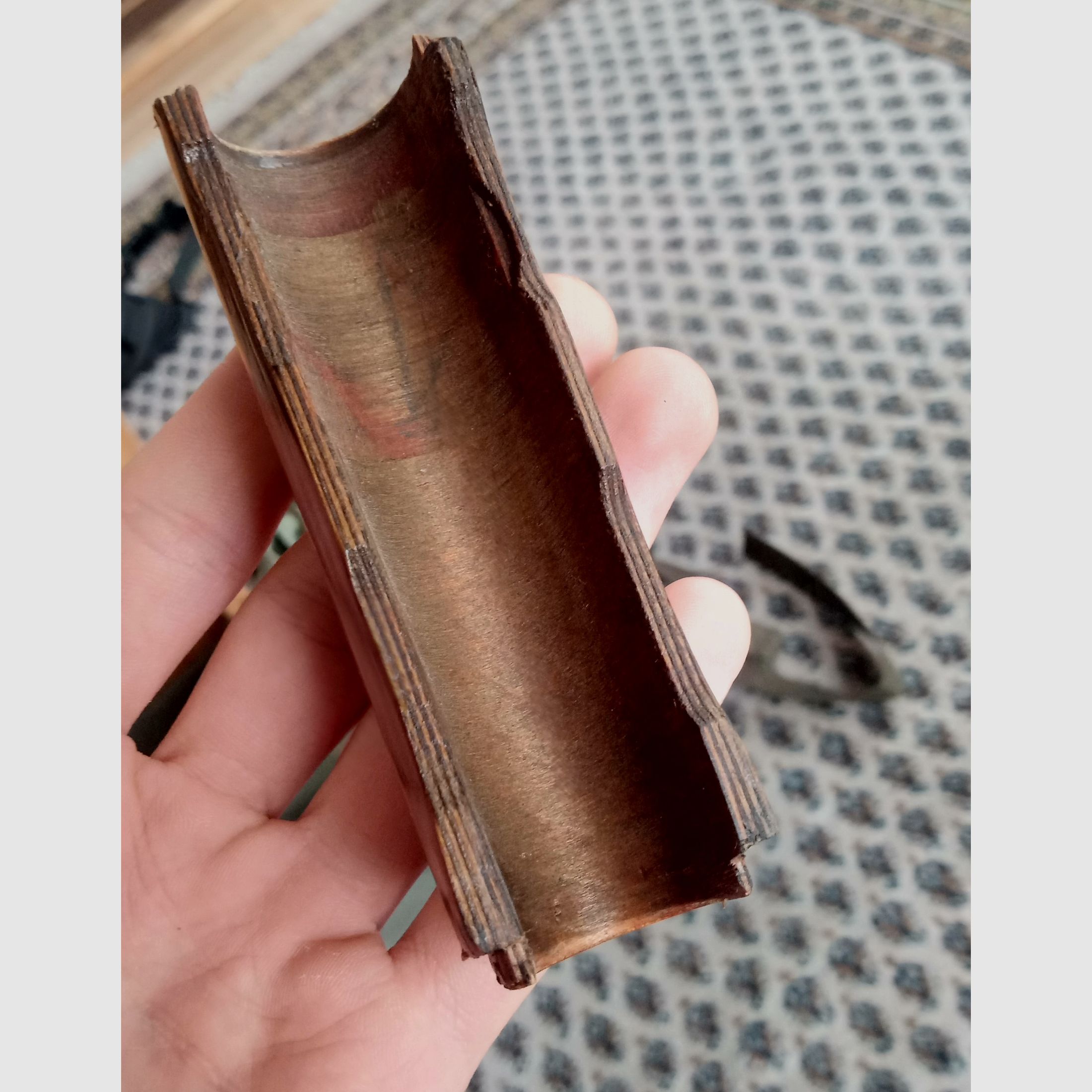 Protezione in legno per AKS-74u / Krinkov russo con molla e distanziatore Tula circa 1985 protezione in legno AKSU