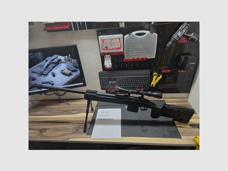 Well M40A5 (MB4416D) Feder-Repetiergewehr mit Zweibein und Zielfernrohr 6mm BB Airsoft