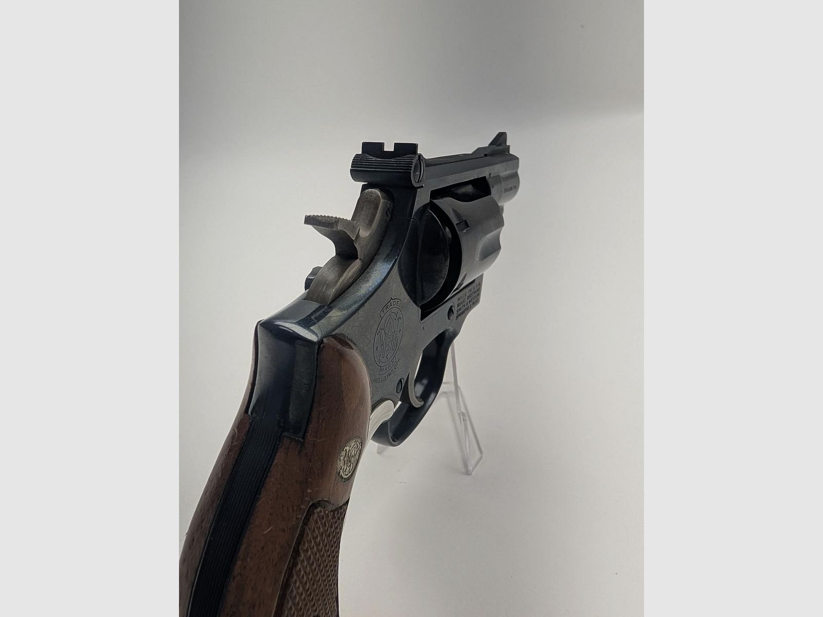 Smith and Wesson Revolver cal.38 Mod.15 Snub Nose 