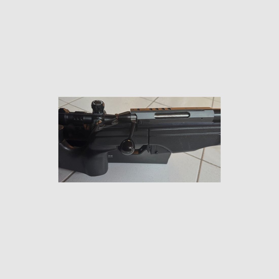 Sako TRG 22 carabina a ripetizione con ottica DD, Nachtfalke Gen. III 5-30x50 HDX
