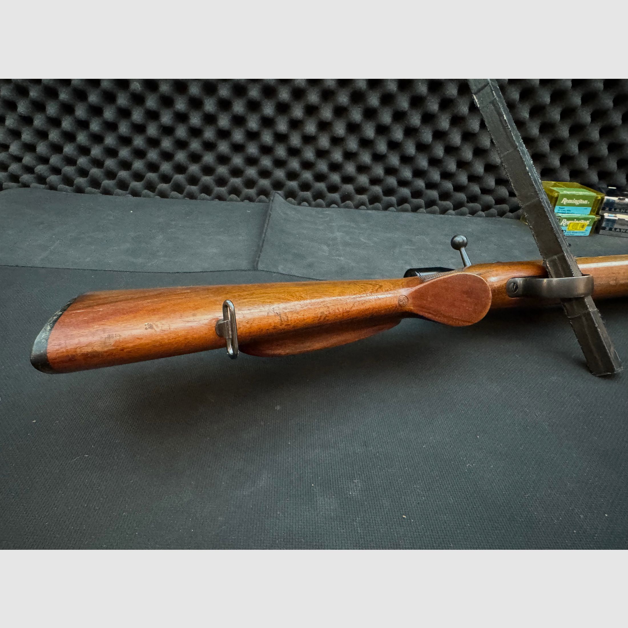 Anschütz Einzelladerbüchse .22lr mit Zielfernrohr 4x32