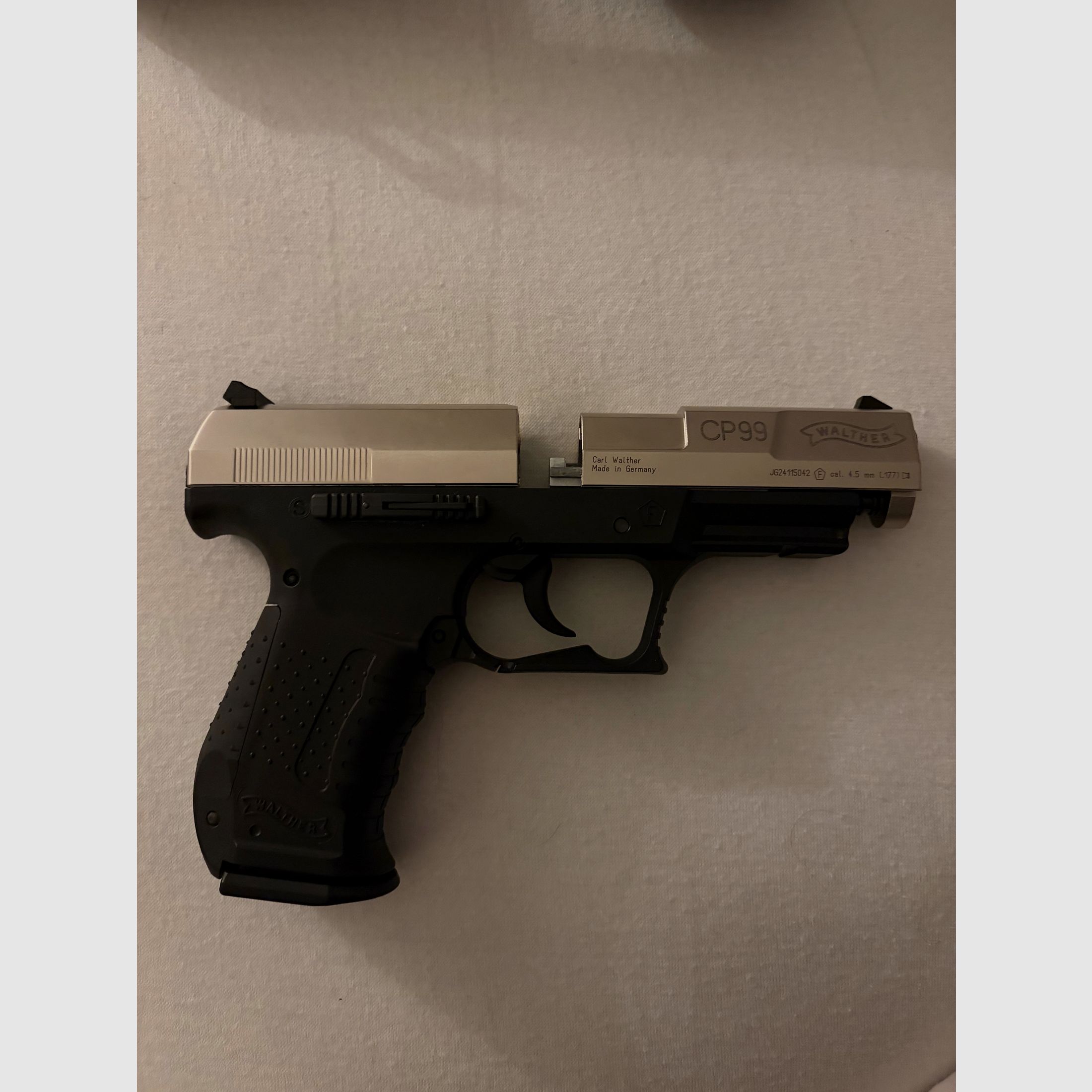 Walther CP99 CO₂ Luftpistole 4,5 mm (.177) mit Trommelmagazin