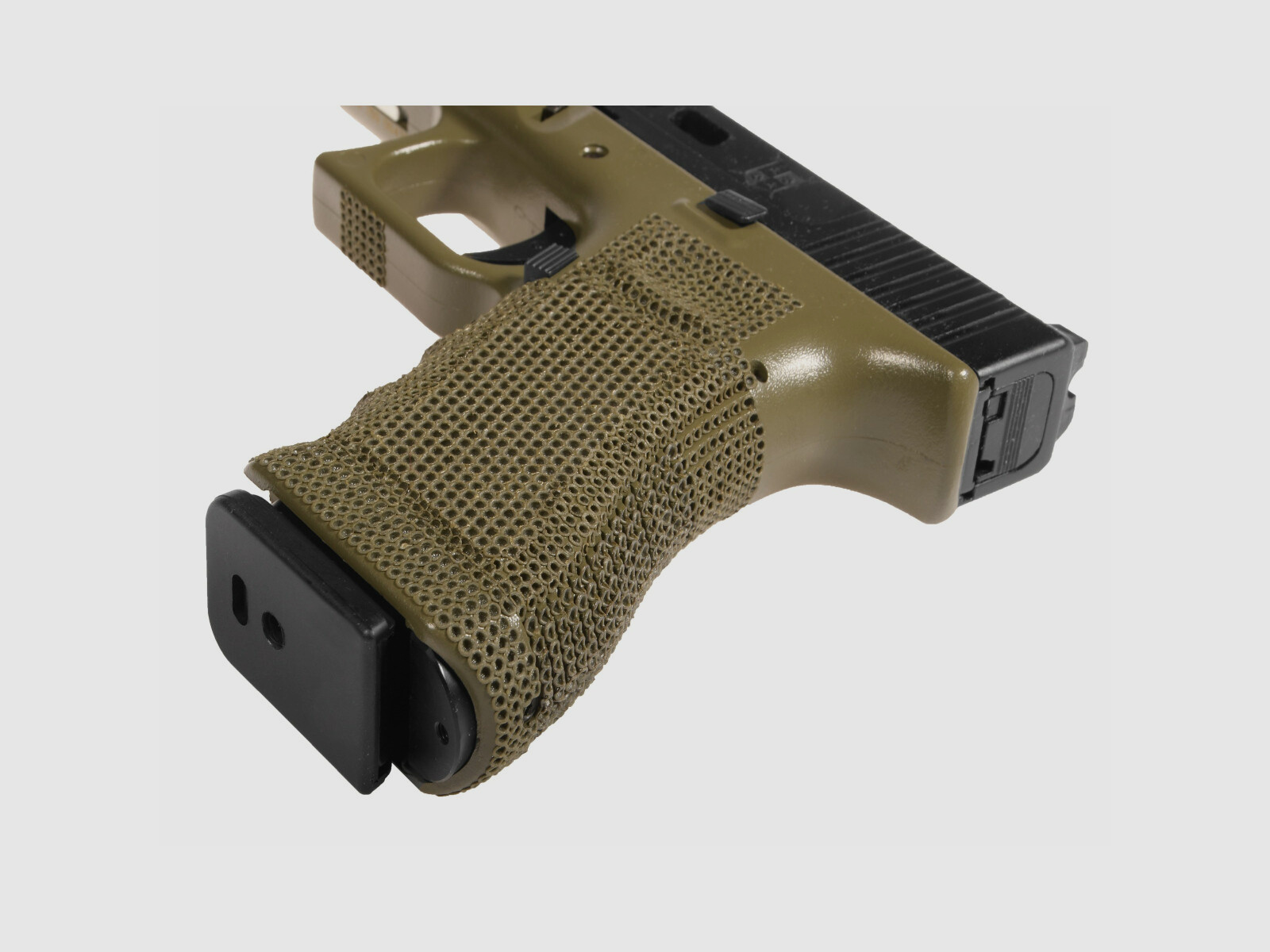 P06 GBB Airsoft Pistole in Oliv | Delta Armory