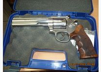 Smith & Wesson 686 Target Champion DeLuxe