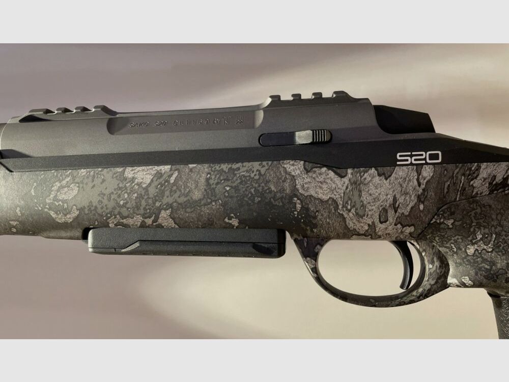 SAKO S20 JAGER - ECHTE HOUT STRATA
